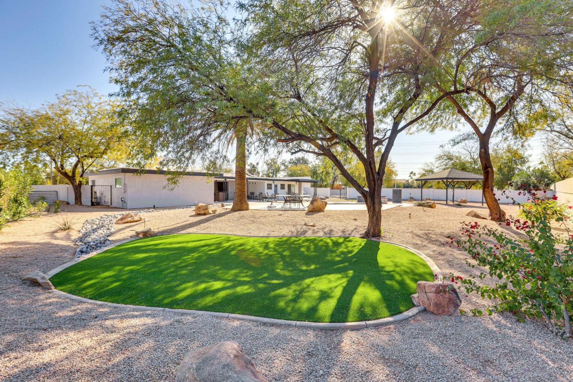 Luxury With Private Pool And Gas Grill Scottsdale
