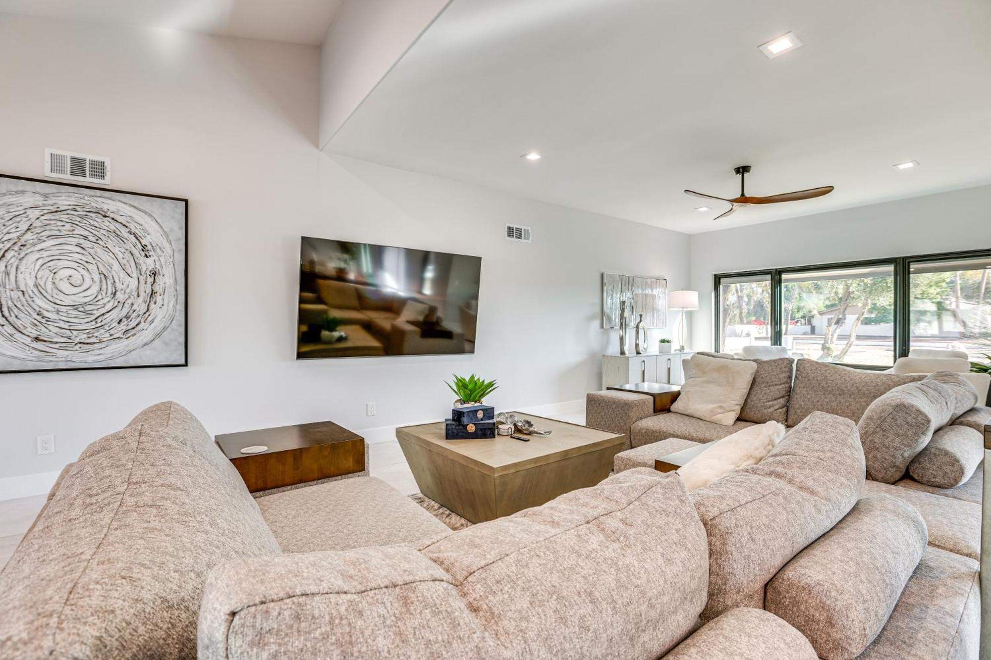 Luxury With Private Pool And Gas Grill Holiday home Scottsdale